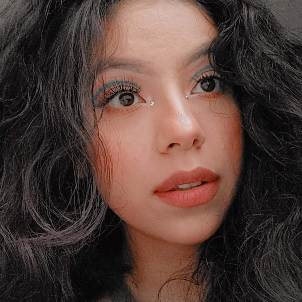 Meet your Posher, Maria isabel